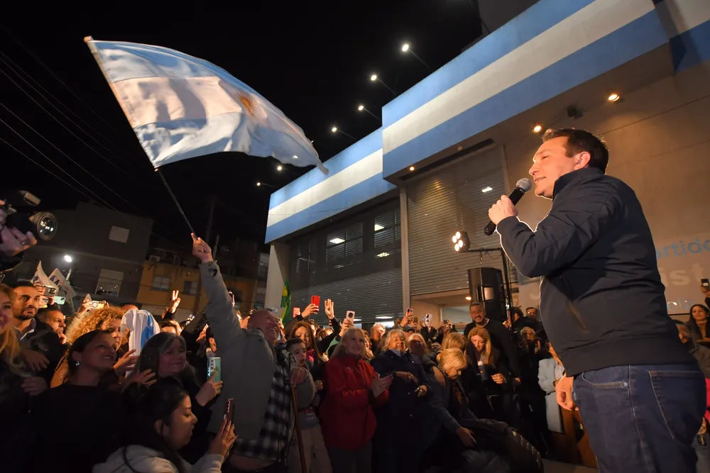 21636140-704a-1471-5856-7e2c879dc2da